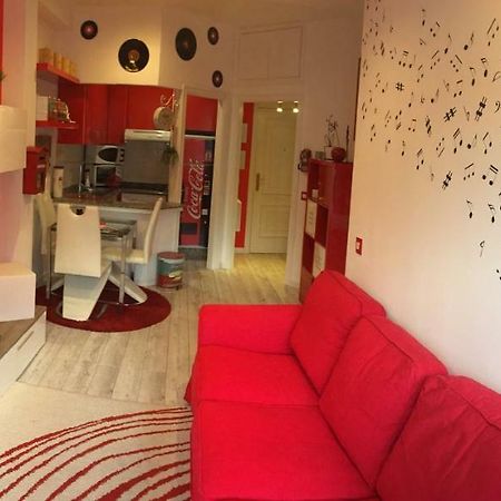 Апартаменты Apartamento En Pleno Centro Ла-Корунья Экстерьер фото