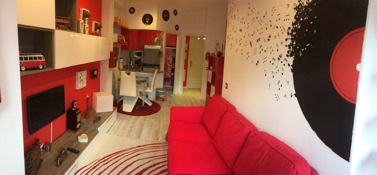 Апартаменты Apartamento En Pleno Centro Ла-Корунья Экстерьер фото